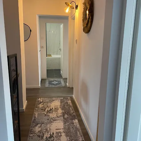 Luxury With Free Parking