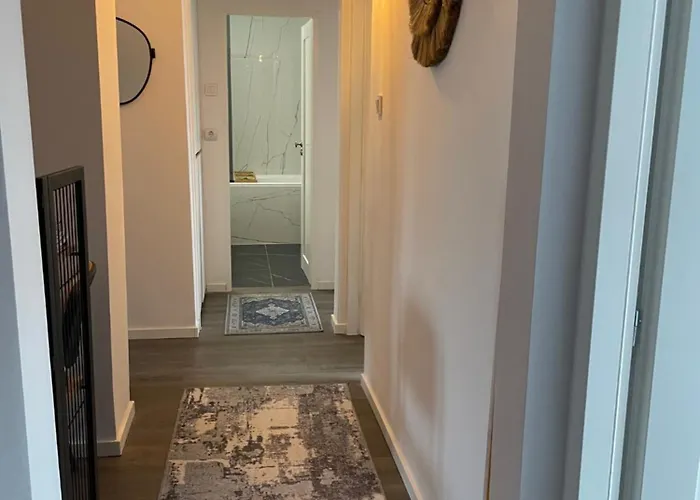 Luxury With Free Parking